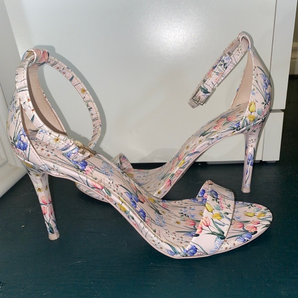 Aldo Cally Sandal - Picture 2 of 5